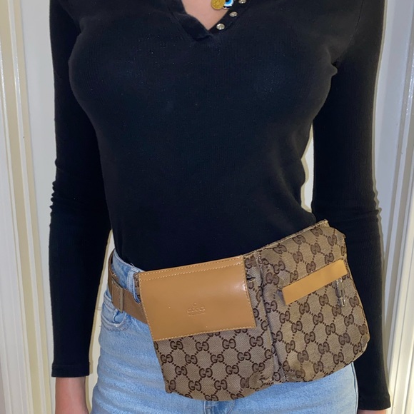 Gucci Handbags - Authentic Gucci Women’s Beige Fanny Pack